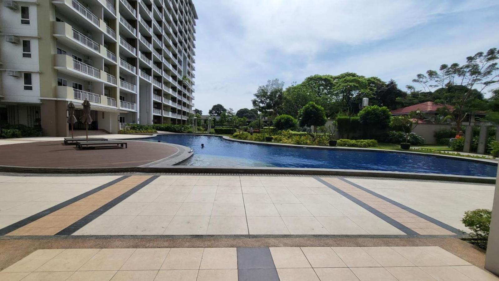 The Atherton- Spacious Modern Condo Unit In Paranaque Near The Airport, Makati, Bgc And Highways Paranaque City エクステリア 写真